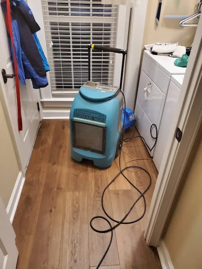 Commercial dehumidifier deployed for Flood Damage Cleanup in Bella Vista